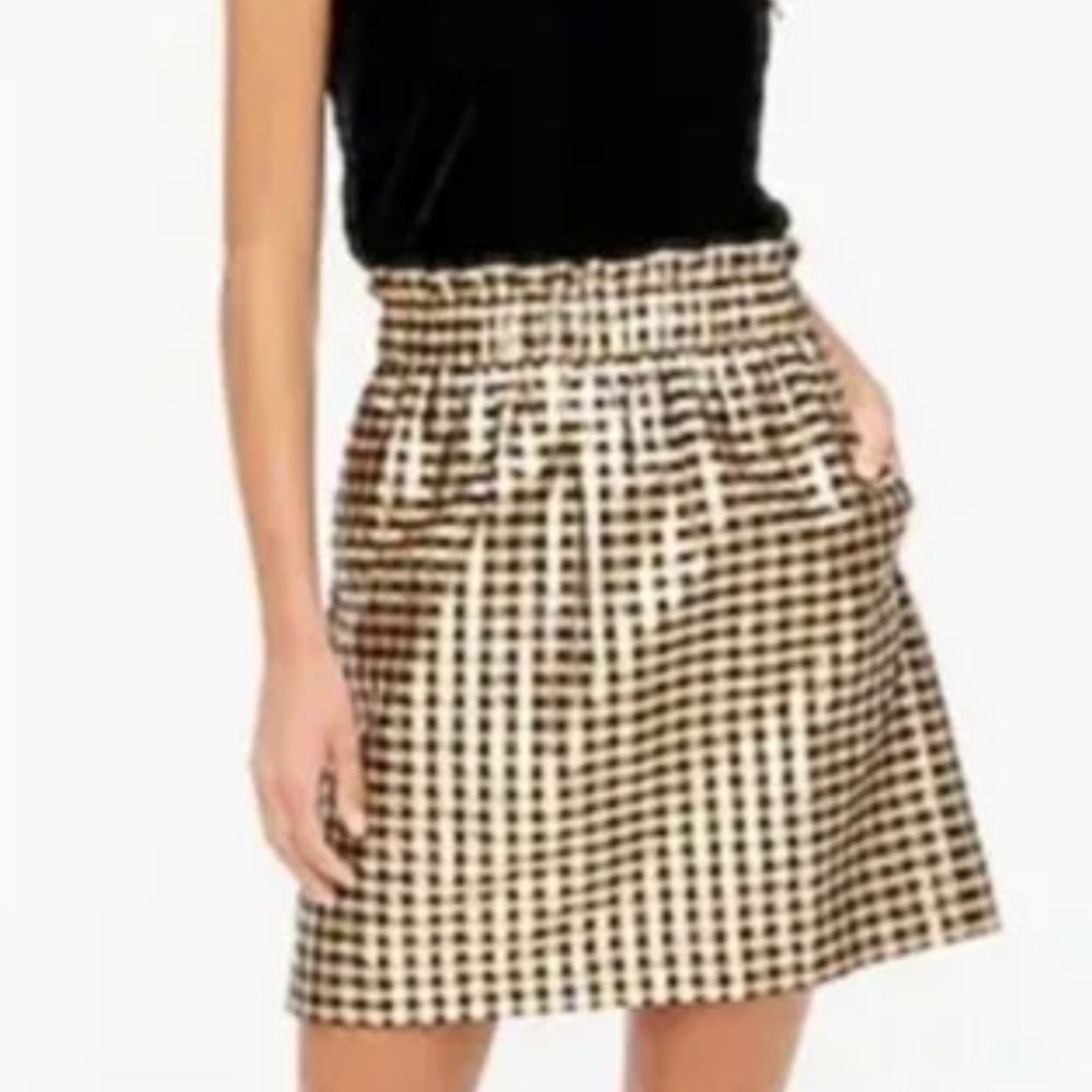 NWT J Crew plaid gold/black skirt. New without tags. Size Medium.
